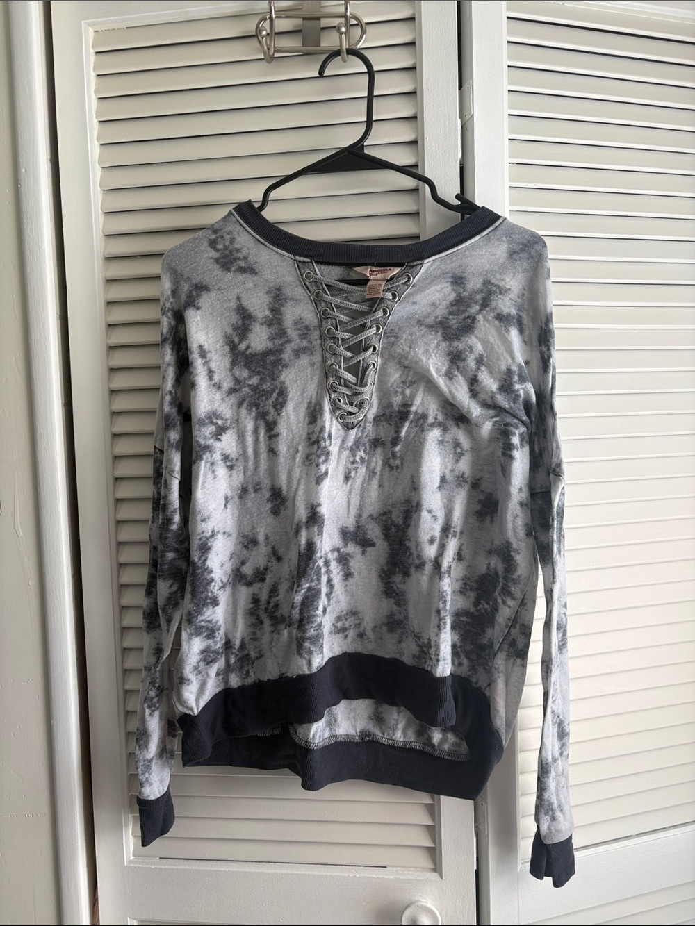 Arizona Jean Co Lightweight Tie Dye Lace Up Front Sweater Small